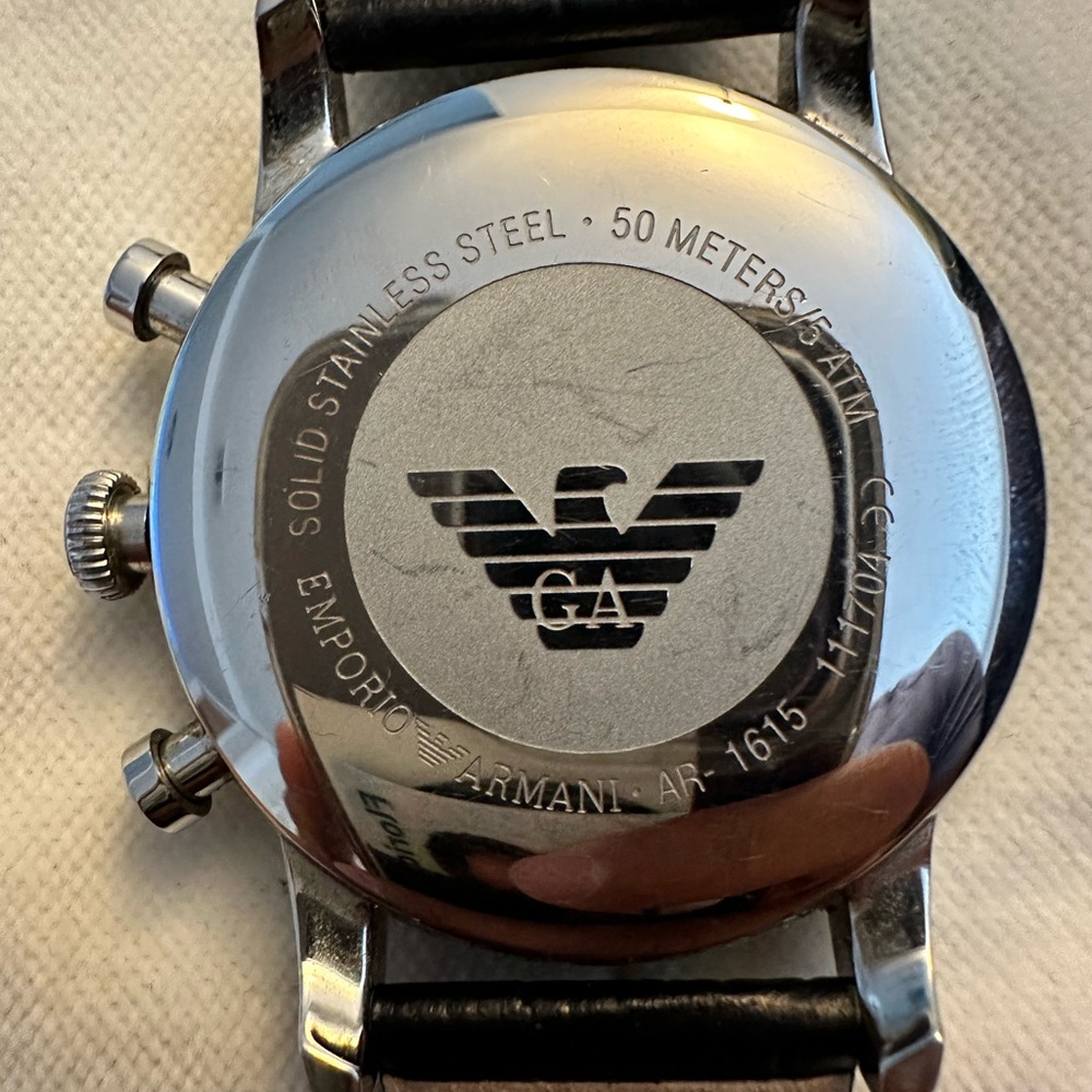 Watch - Picture 3 of 6